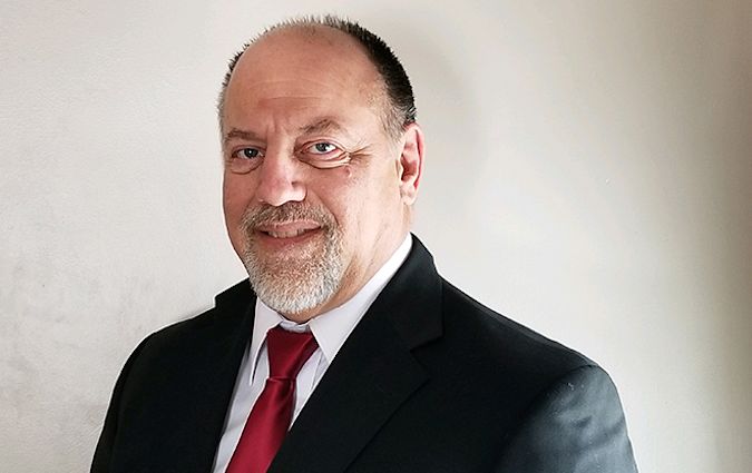 Headshot photo of Dr. Kurt Diesch