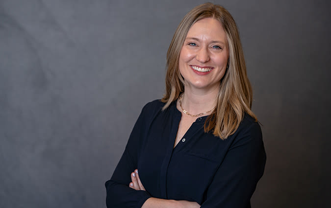 Headshot photo of Dr. Laura McKee