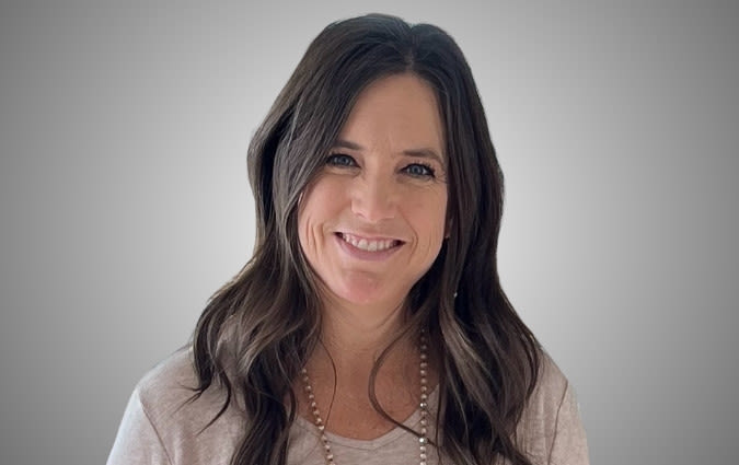 Headshot photo of Stephanie Crowe