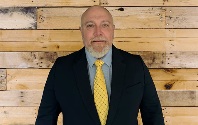 Headshot photo of Dr. Sean Grier