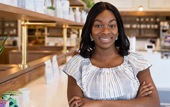 Headshot photo of Kareisha Hartsfield