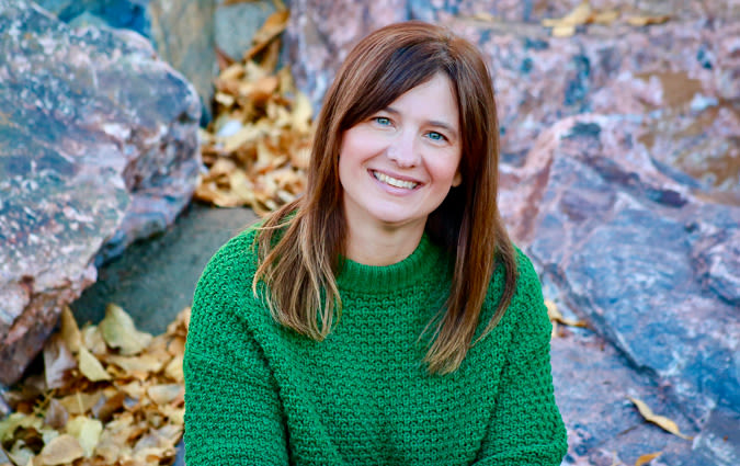Headshot photo of Anne Griffin