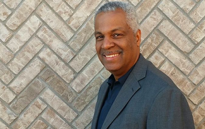 Headshot photo of Dr. Isidro Aybar, Jr.