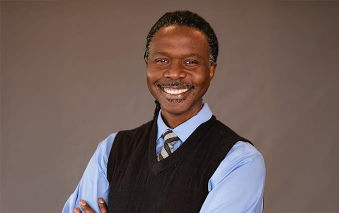 Headshot photo of Edward Jones