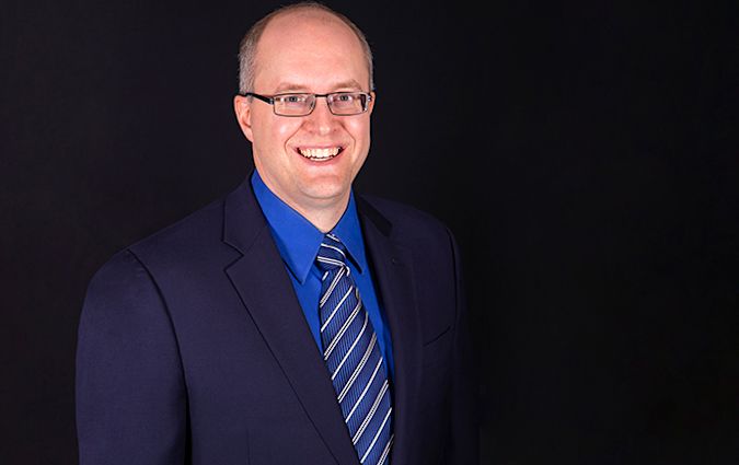 Headshot photo of Dr. Gary Steward