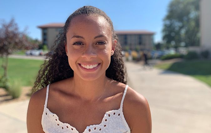 Headshot photo of Rachel Lucas