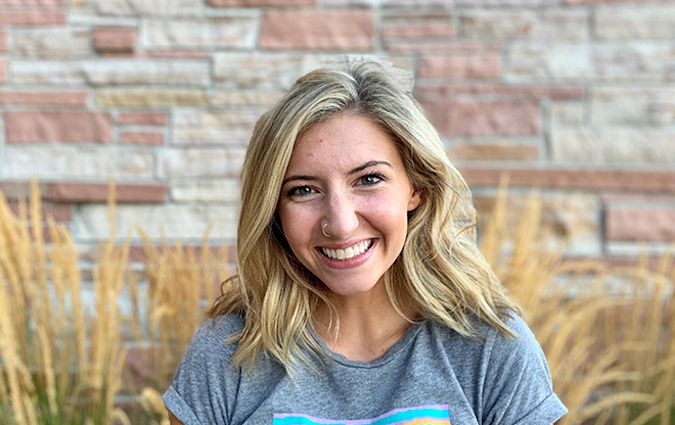 Headshot photo of Lindsay Prose