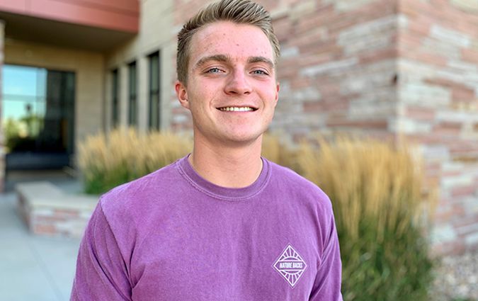 Headshot photo of Gavin Seffens