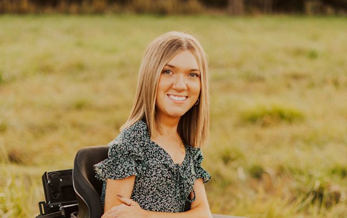 Headshot photo of Lindsay Cochran
