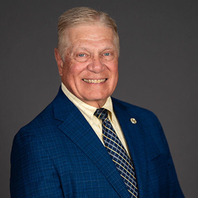 Headshot photo of Thomas  Scheffel