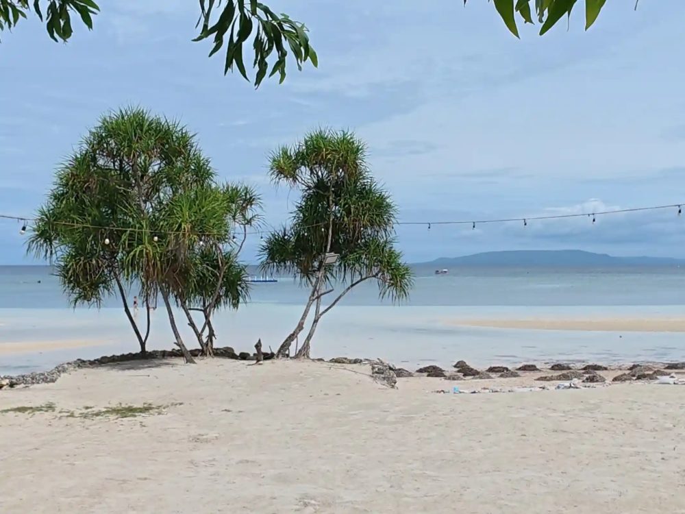 Why Moadto Strip in Doljo, Panglao Is Best Visited in the Morning