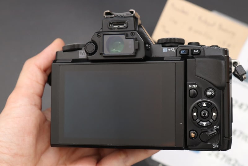 OLYMPUS OMD-EM5 กล้องมือสอง - 247IT2U
