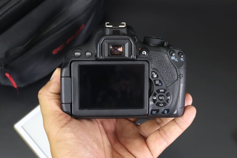 CANON 700D 18-135 is STM กล้องมือสอง - 247IT2U