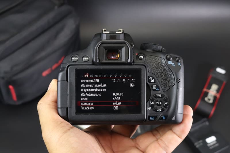 CANON 700D 18-135 is STM กล้องมือสอง - 247IT2U
