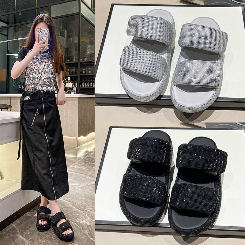 Thick soled slippers