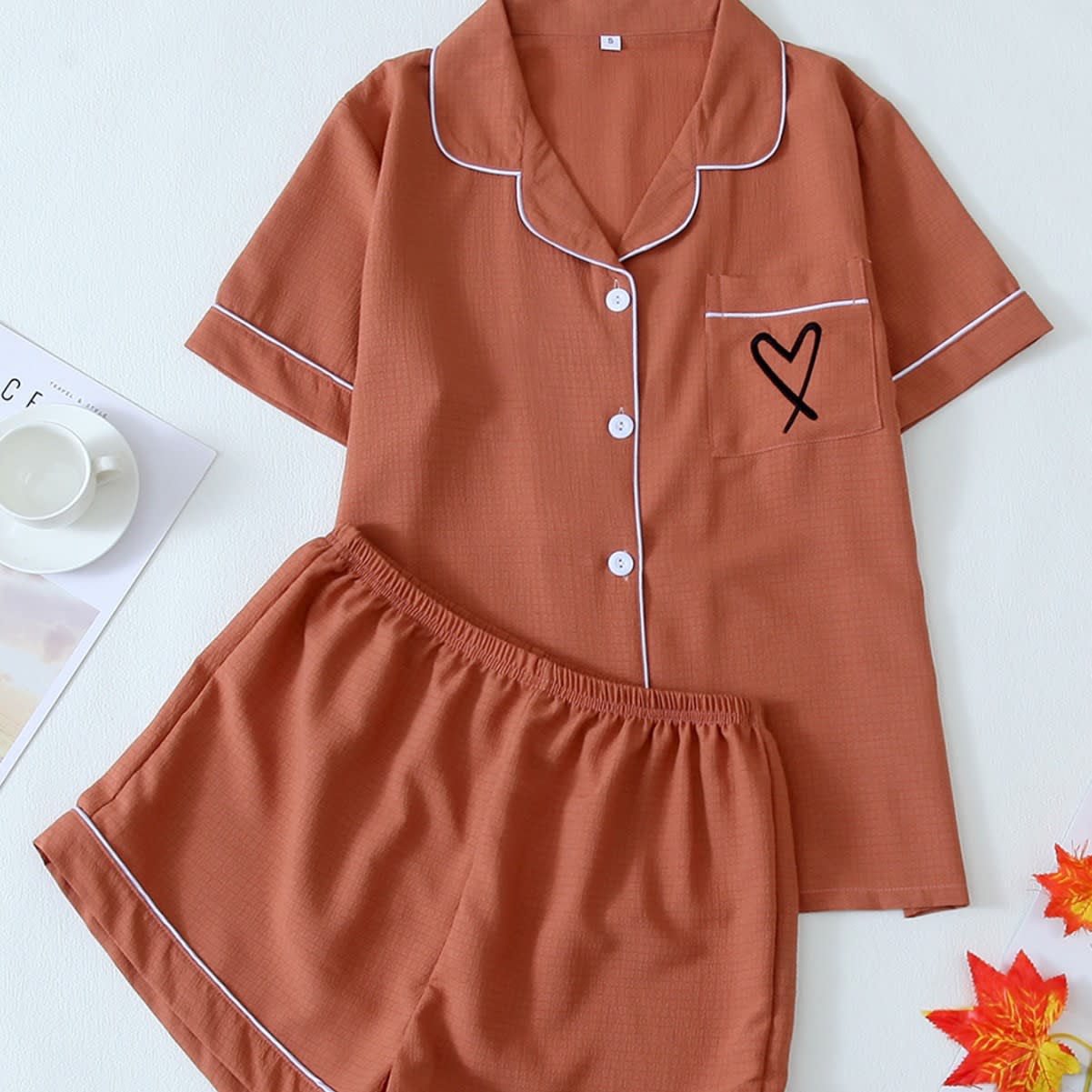 Single heart sleep wear