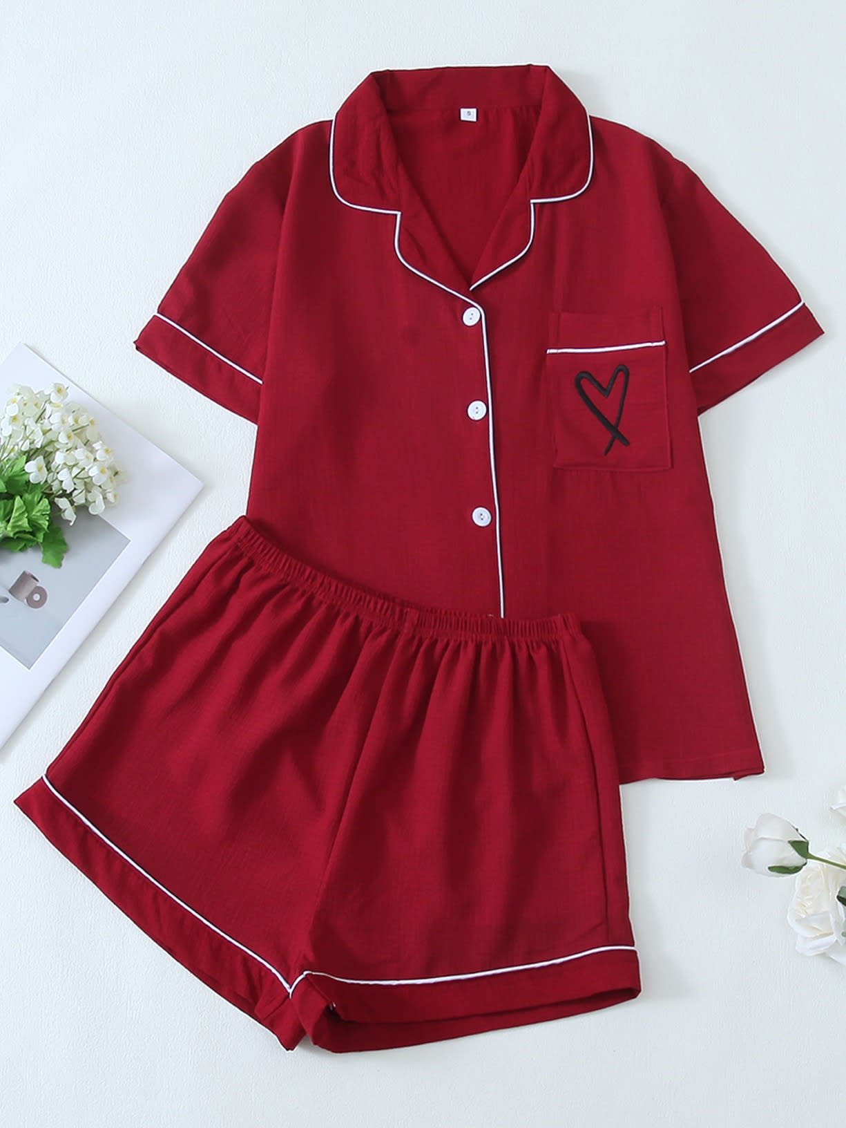 Single heart sleep wear