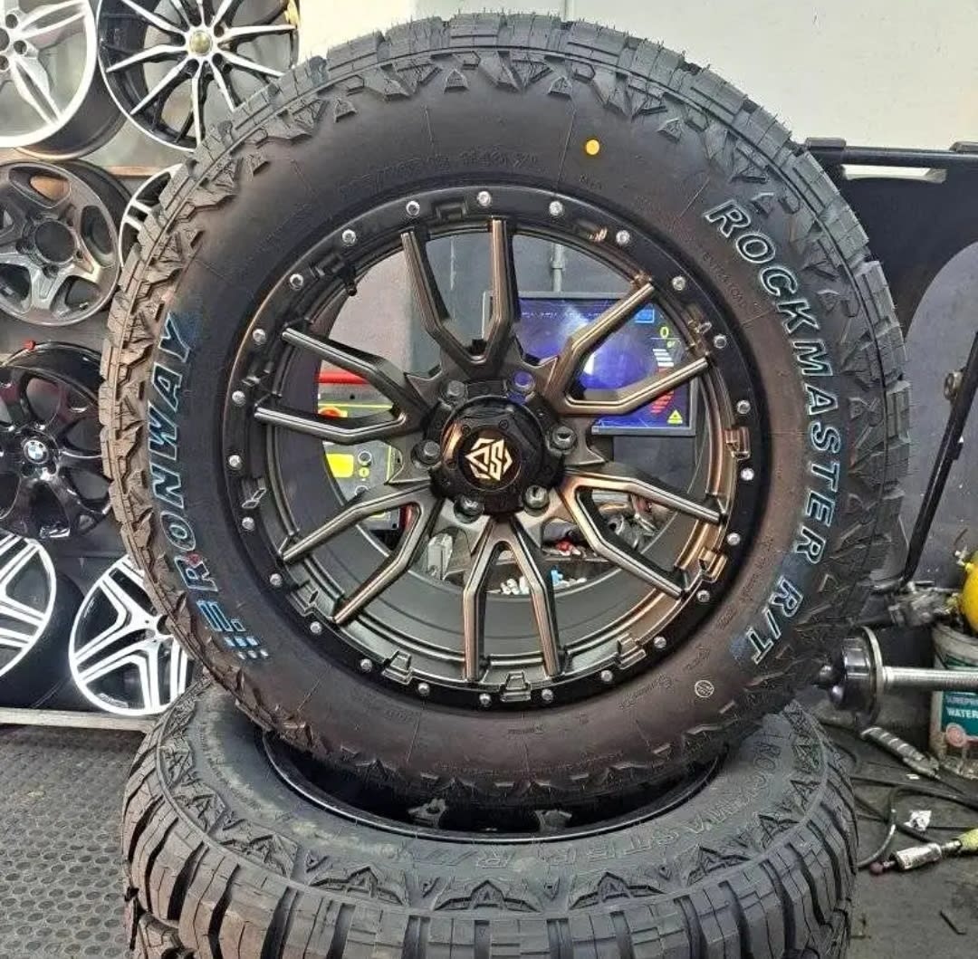 18" New 4x4 Bakkie Mags With Rugged 265/60/18 Tyres