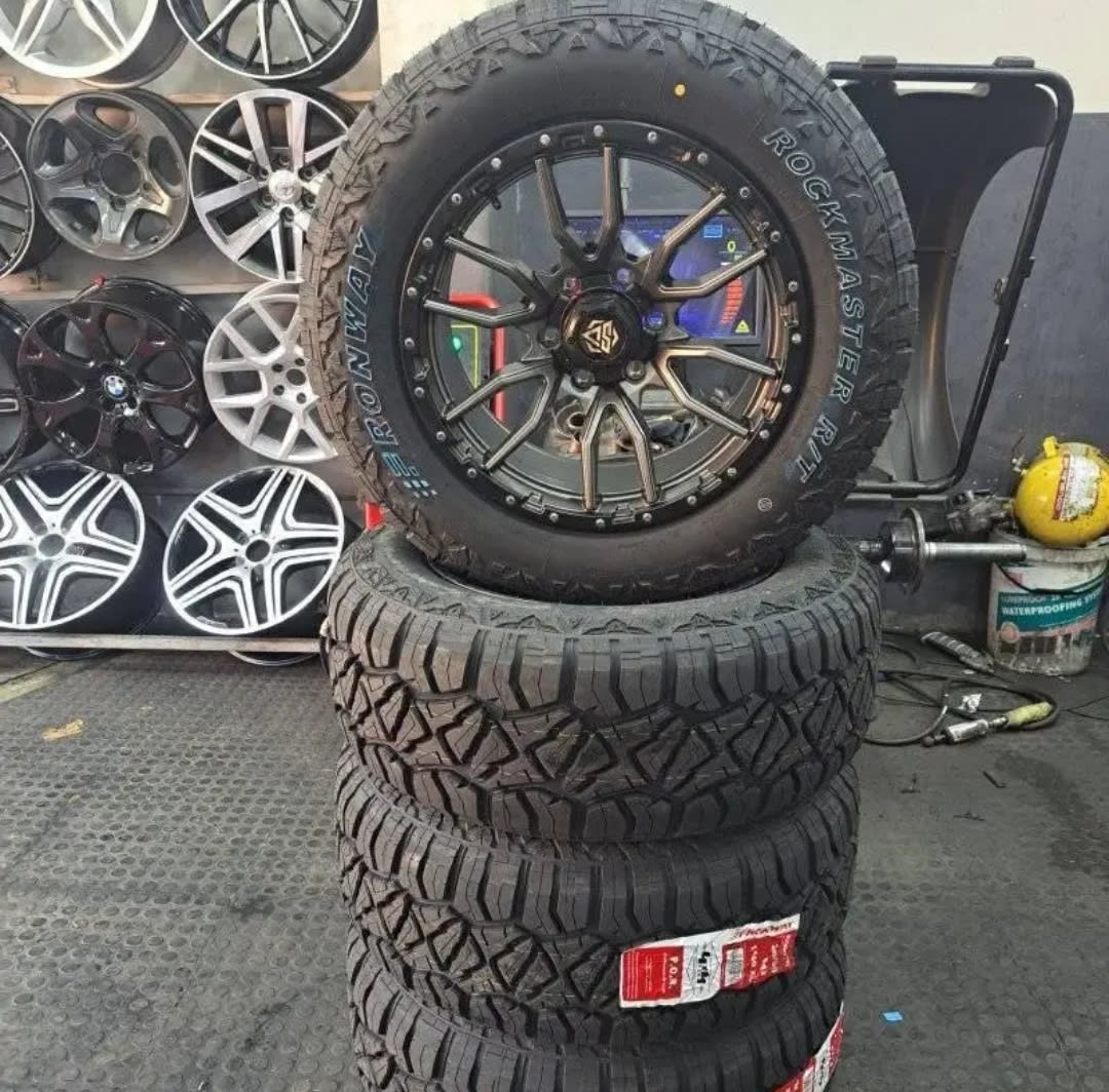 18" New 4x4 Bakkie Mags With Rugged 265/60/18 Tyres 4
