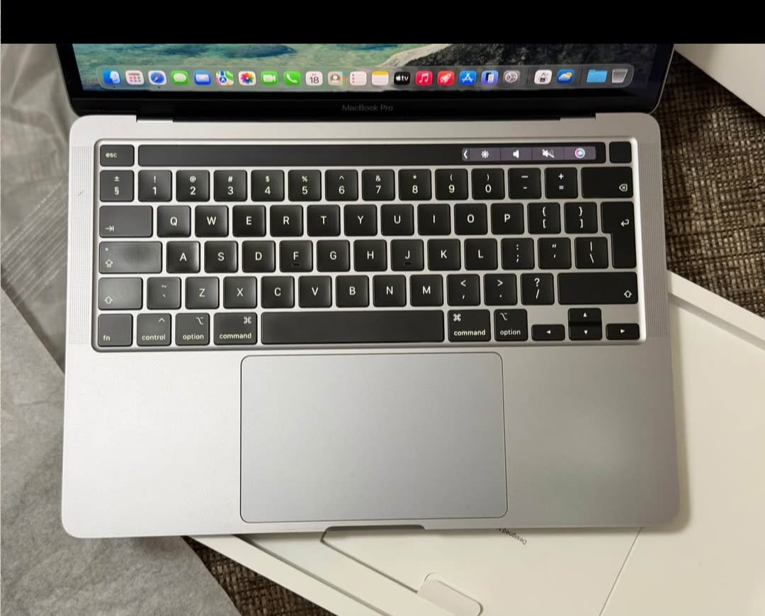 MacBook Pro 13 inch 2020 3