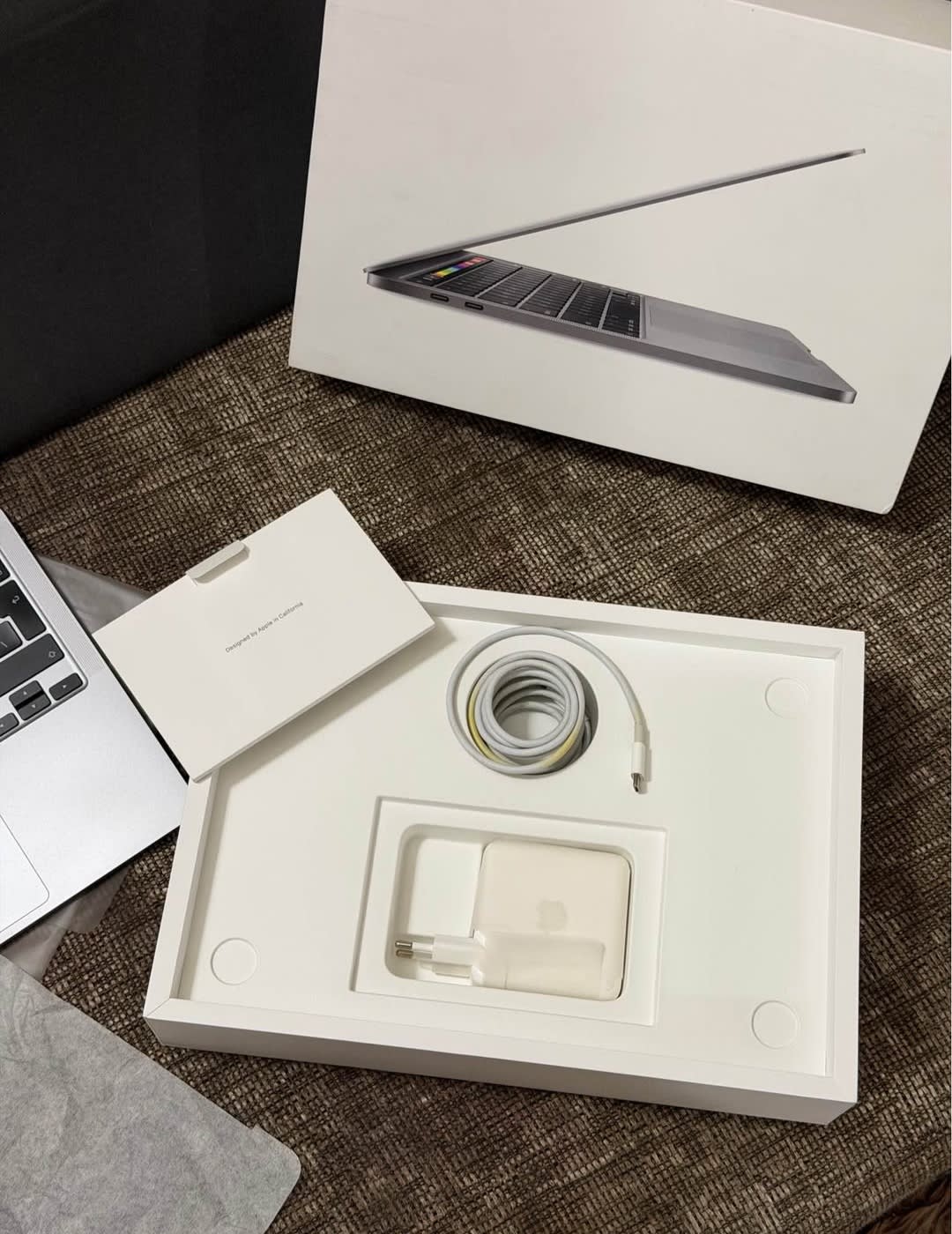 MacBook Pro 13 inch 2020 7