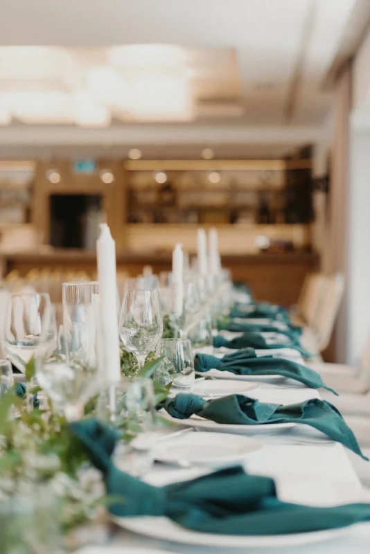 11B8CF93-1594-40E3-8DB3-22E21A2BCD71_bjrduj