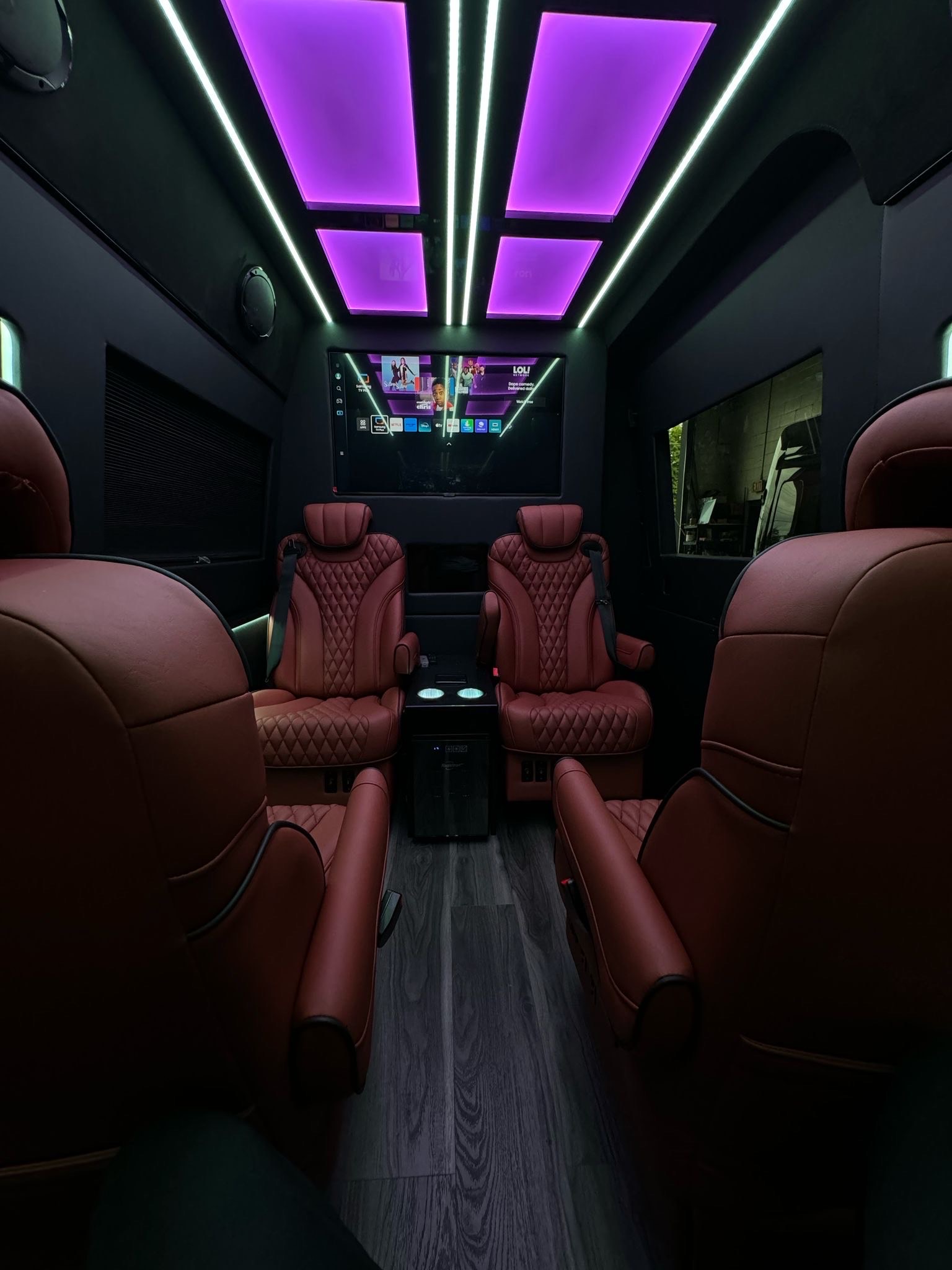 Executive 8 - Seating