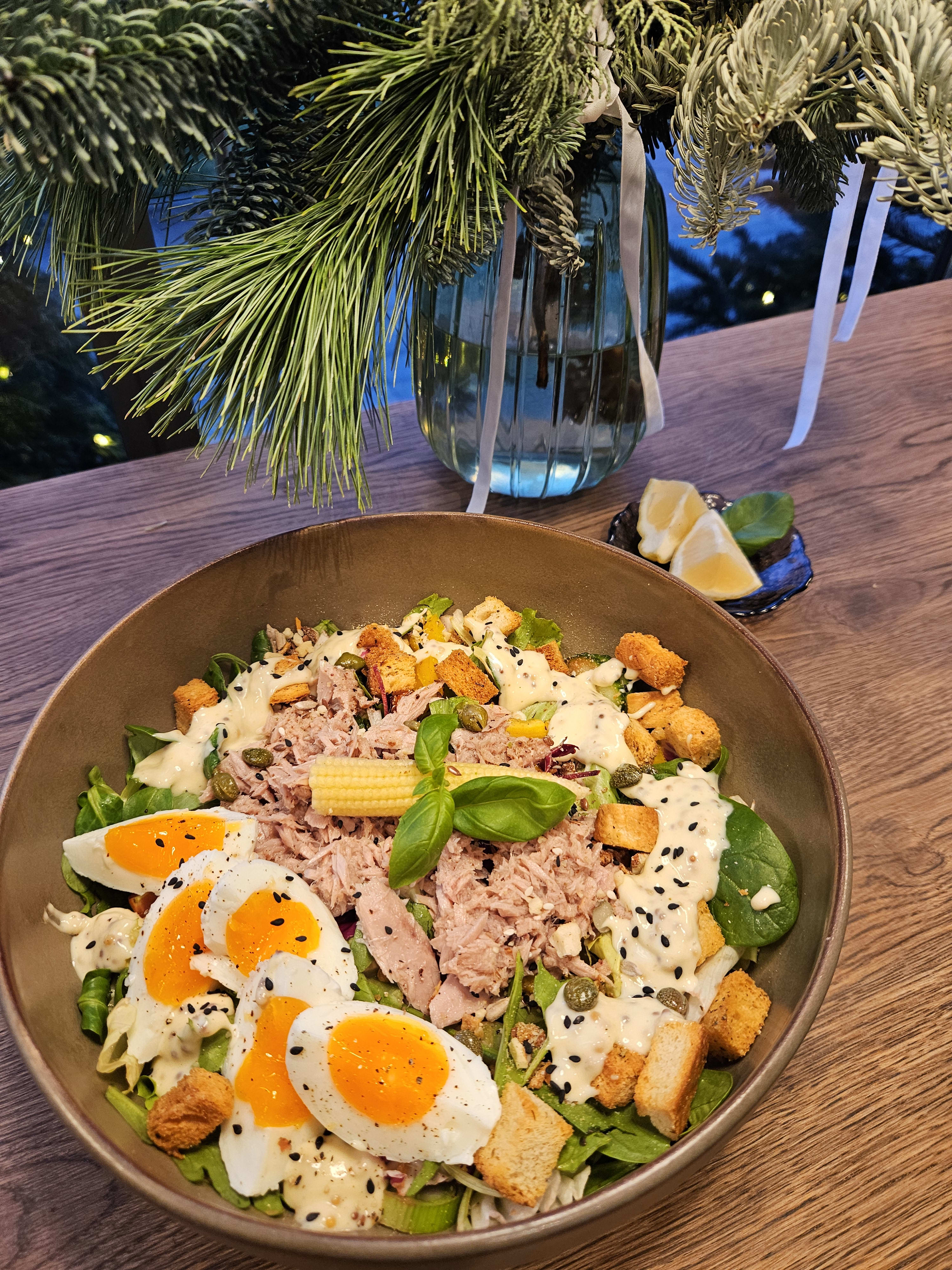 salata Ton