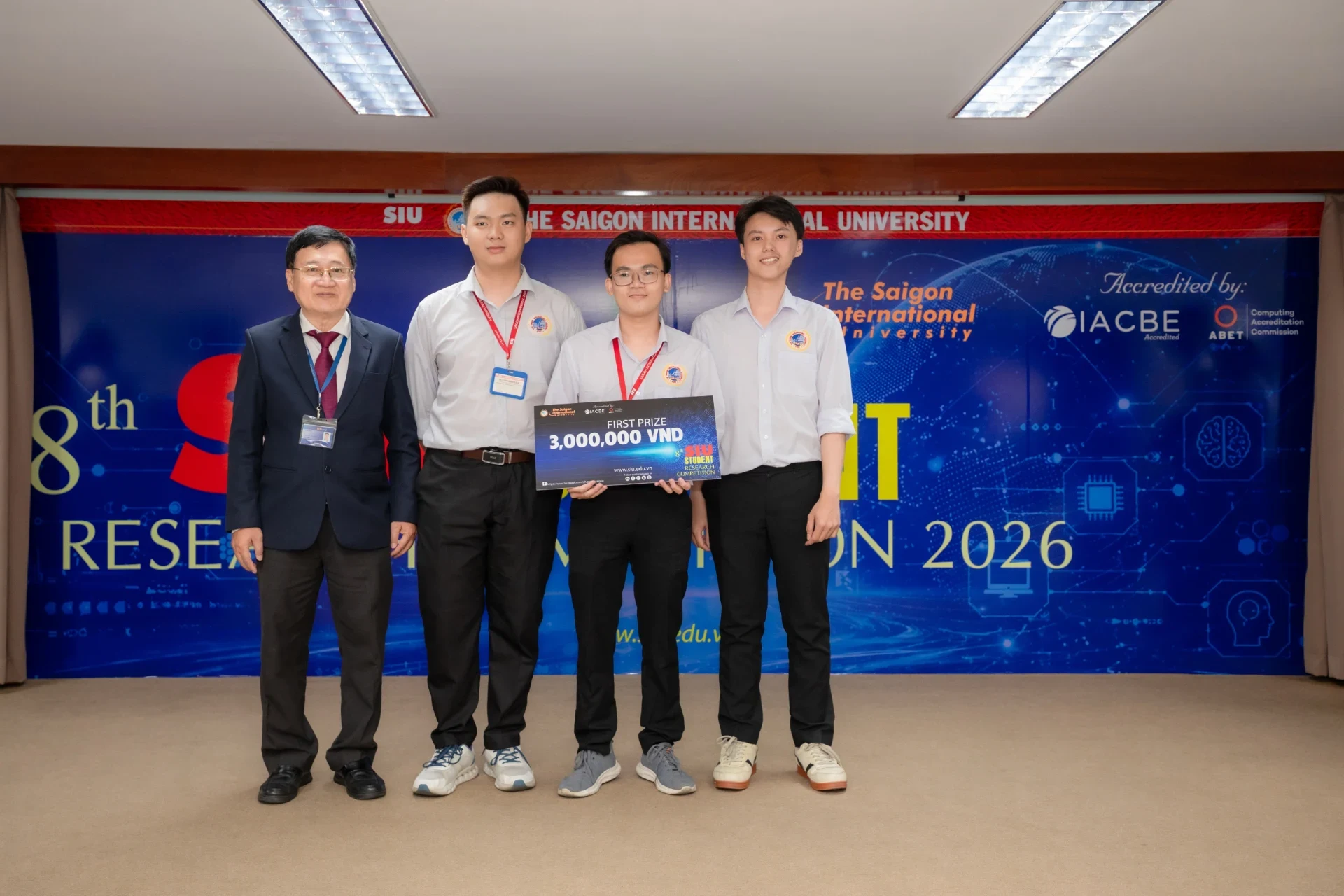 Cuộc thi Sinh viên Nghiên cứu khoa học SIU lần 8