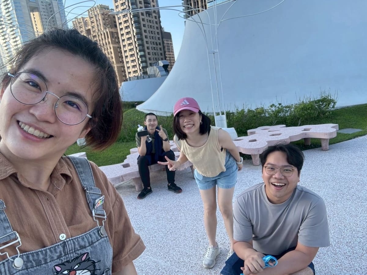 在台灣拜訪親友