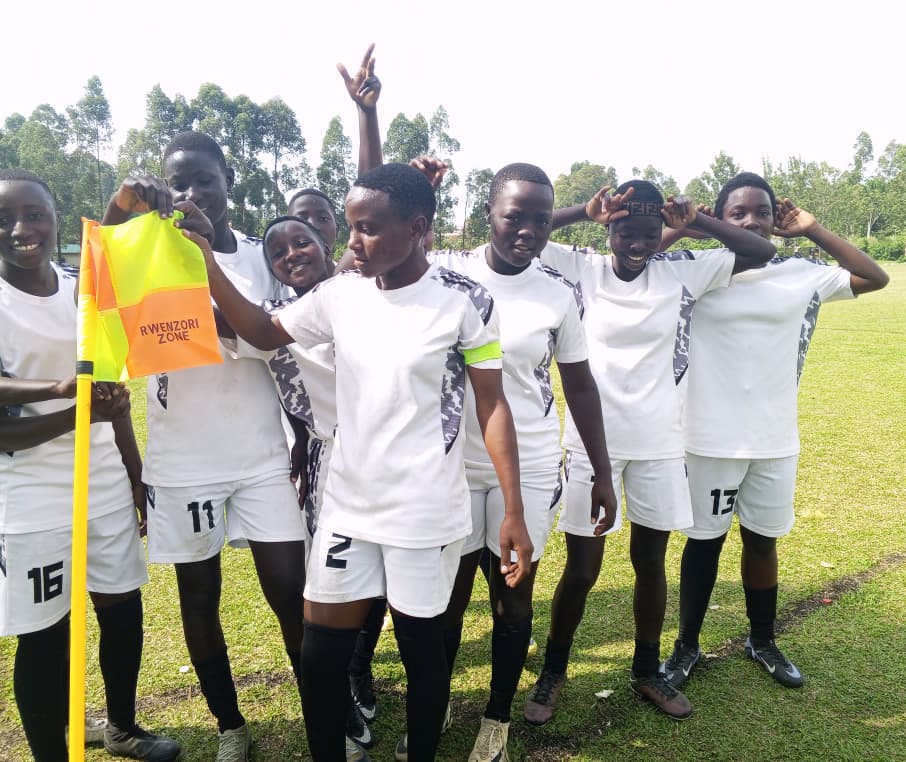 FC Tooro Queens — photo 2