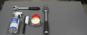 Motorrad-Bremssättel reinigen