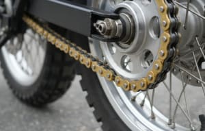 Wie viele Kilometer hält eine Motorradkette?