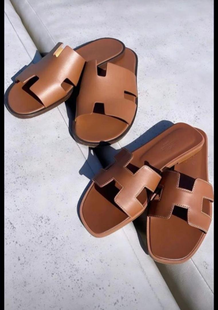 Couple Footwears
