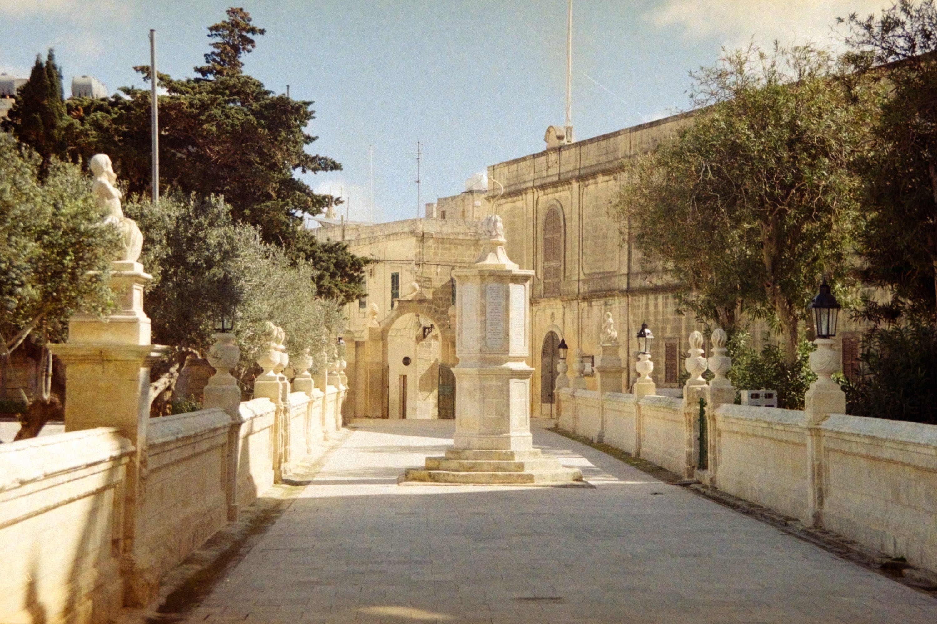 gold-malta-01988.jpg