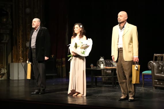 Premijerno je izvedena predstava <em>Kad svijeće dogore</em> 8