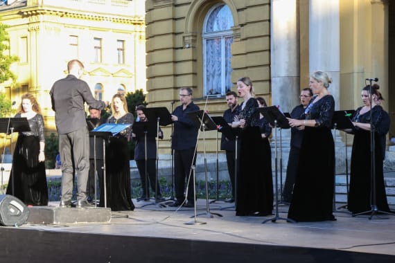 <em>Miris ljeta</em> - zajednički program Opere i Drame 2