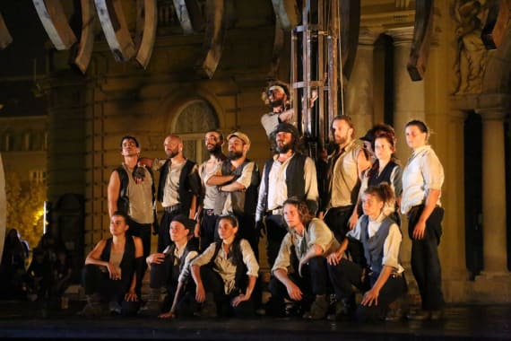 Otvorenje <em>Festivala svjetskog kazališta</em> uličnim spektaklom <em> Moby Dick</em> 5