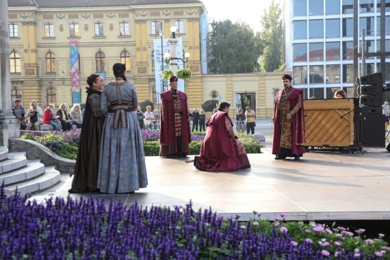Opera i Drama na <em>Danu otvorenog trga</em> 8
