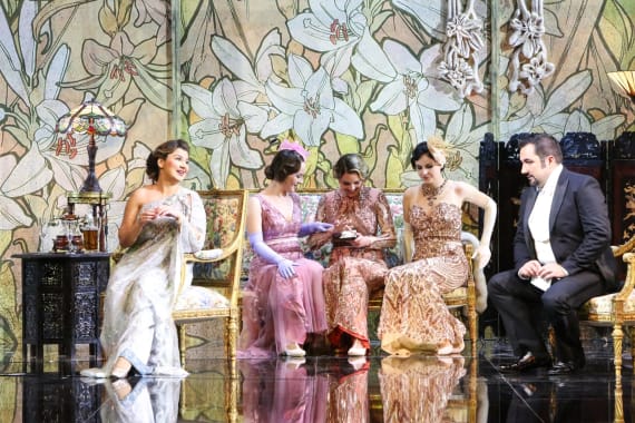 Premijerno je izvedena Puccinijeva opera <em>Lastavica</em> pod ravnanjem Lorenza Passerinija 6