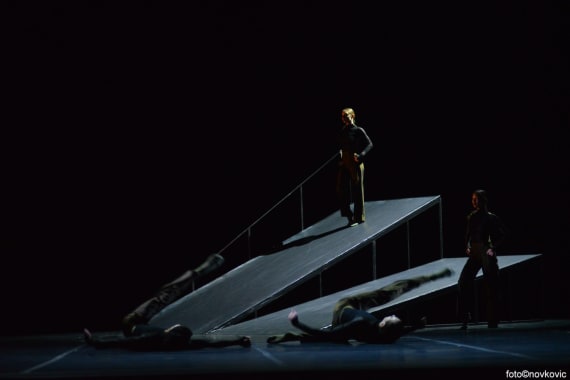 PRELAŽENJE LINIJE - večer tri baleta 1