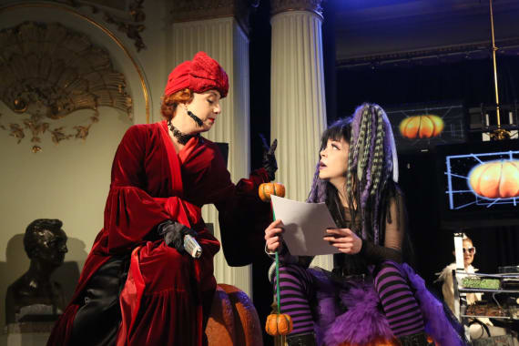 Vještica Hillary ide u operu 10