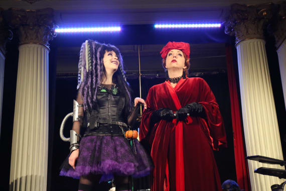 Vještica Hillary ide u operu 11