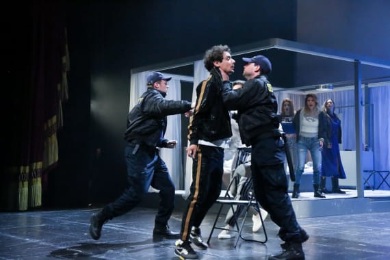 Premijerno izvedena <em> Mjera za mjeru </em> W. Shakespearea u režiji Ivana Plazibata 3