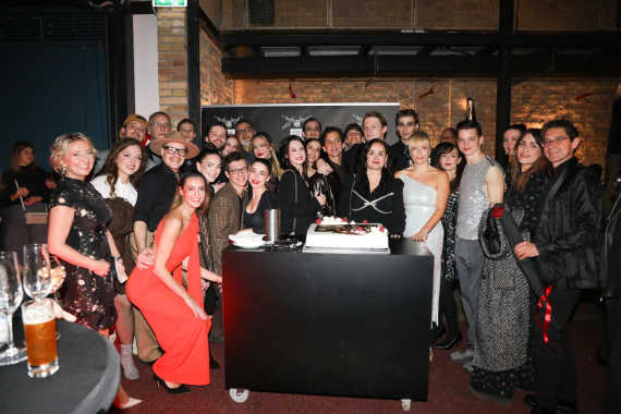 Musical Cabaret premiered on the stage of the CNT2 and received standing ovations 7