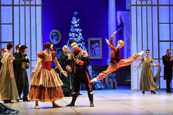 Raskošna produkcija baleta <em>Orašar </em> u koreografiji Rudolfa Nurejeva 3