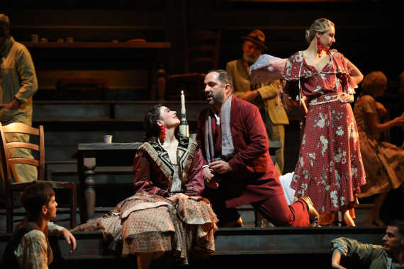 Carmen 12