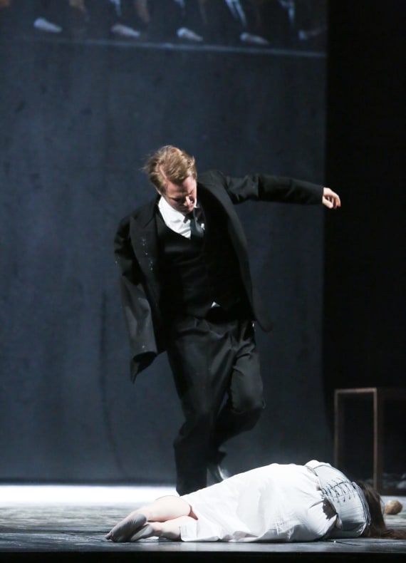 13 članica ansambla Drame premijerno u predstavi <em> Nebeski svod </em> Lucy Kirkwood 14