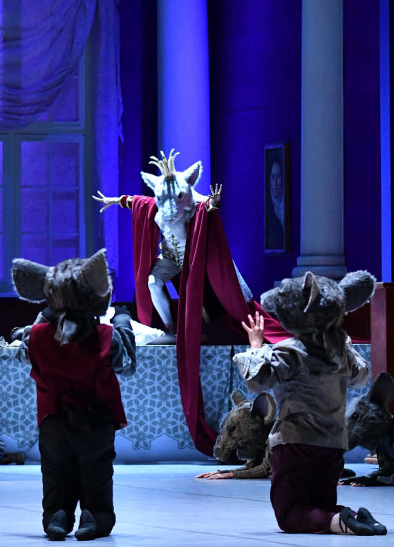 Raskošna produkcija baleta <em>Orašar </em> u koreografiji Rudolfa Nurejeva 4