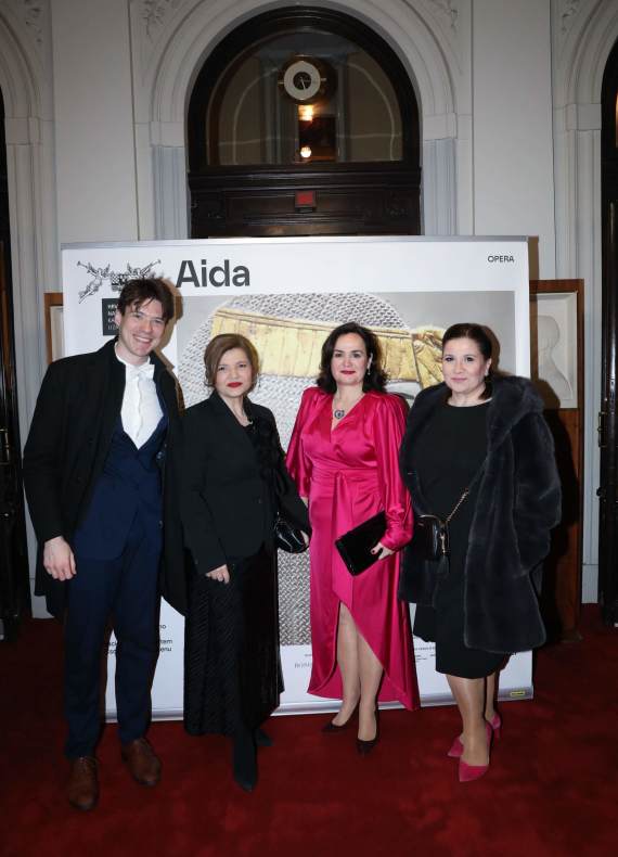 Monumentalna produkcija <em>Aide </em> nagrađena snažnim ovacijama 9